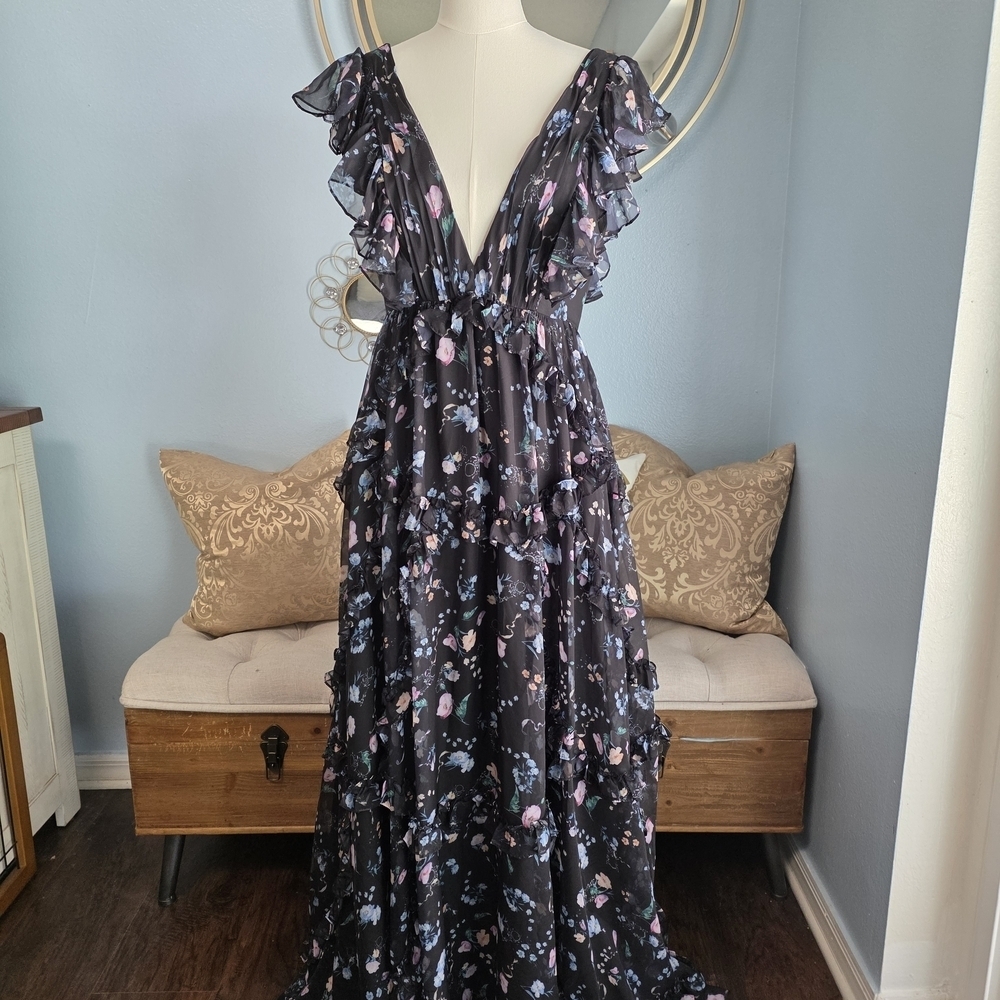 Mac Duggal Ieena Floral Ruffle V-Neck Gown - Picture 4 of 8